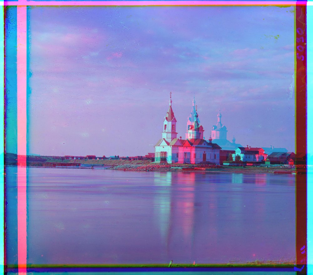 Church aligned with L2, red channel misplaced