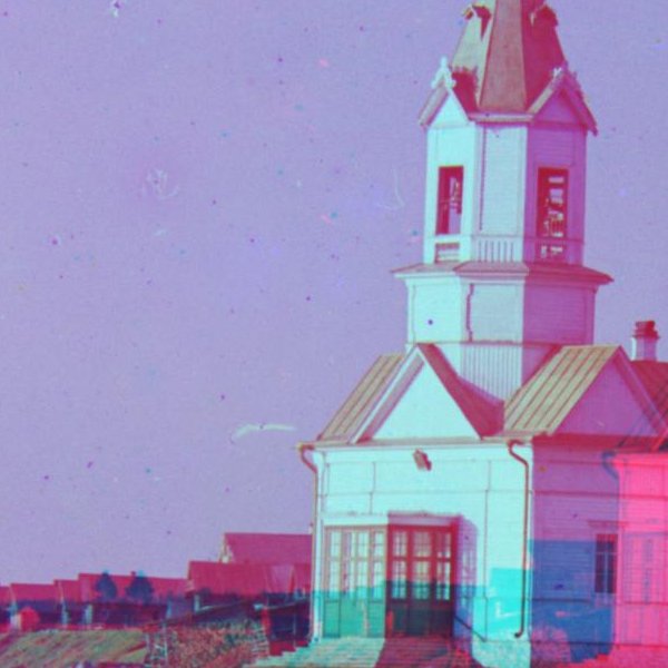 Full-resolution crop of the church tower, L2