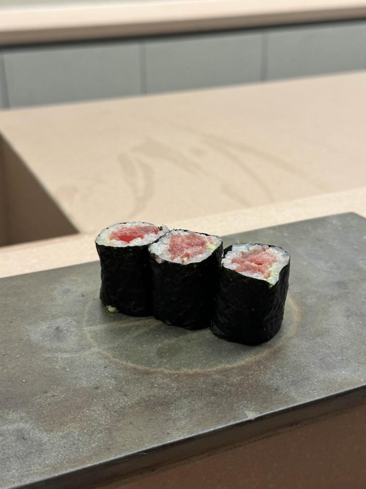Tuna rolls